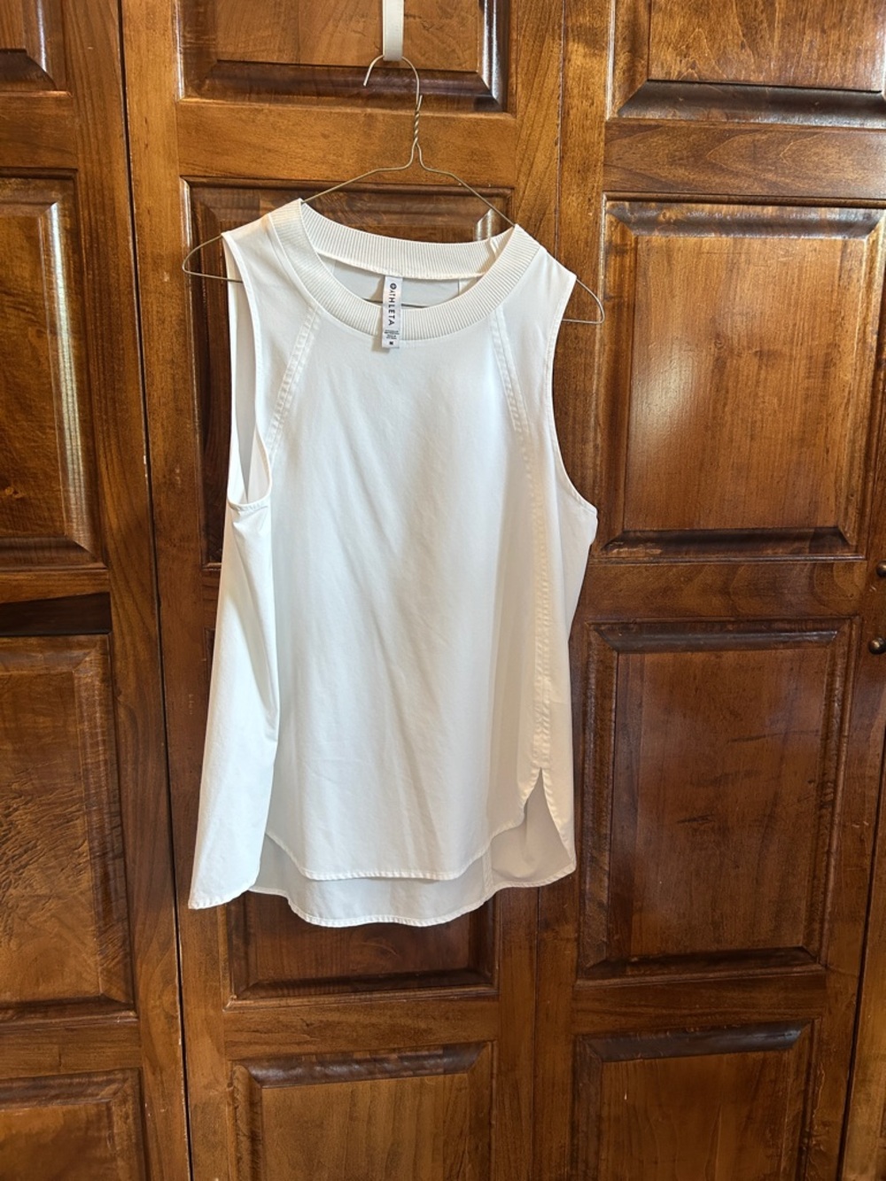 Athleta White Sleeveless Performance Tank